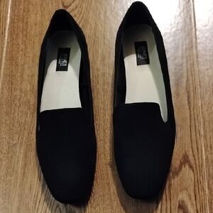 Jones New York Classic Black Loafers